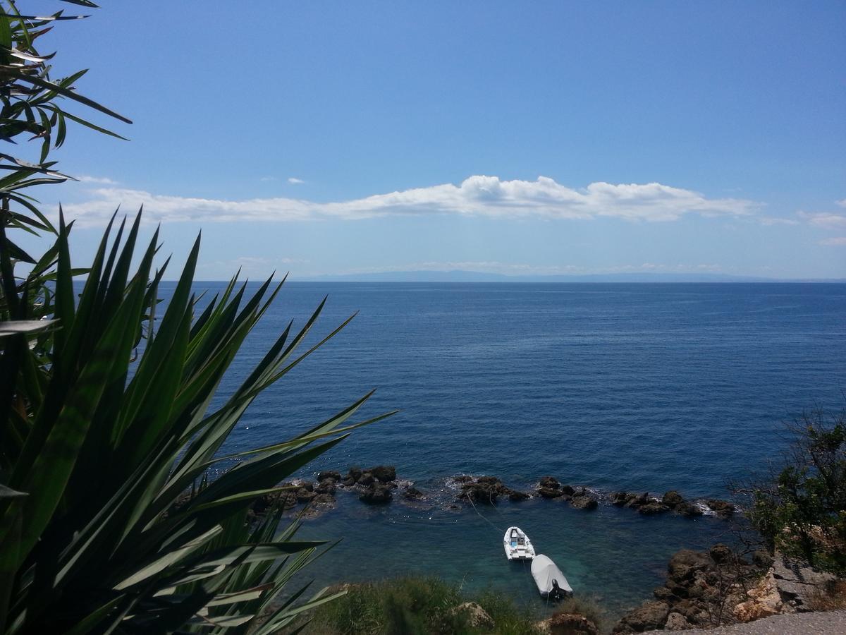 Residence Il Faro Isola Di Capo Rizzuto Esterno foto